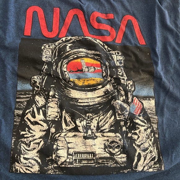 NASA Fifth Sun T Shirt Long Sleeve L Blue Mens Astronaut Space Shuttle Crew Neck - Picture 4 of 16